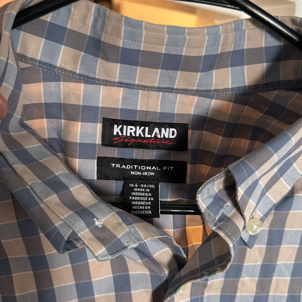 Men’s Button-up - Picture 3 of 6